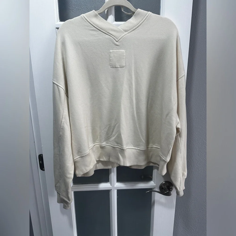 ⭐️SOLD⭐️NWT Aerie House Party Sweatshirt - Picture 15 of 15